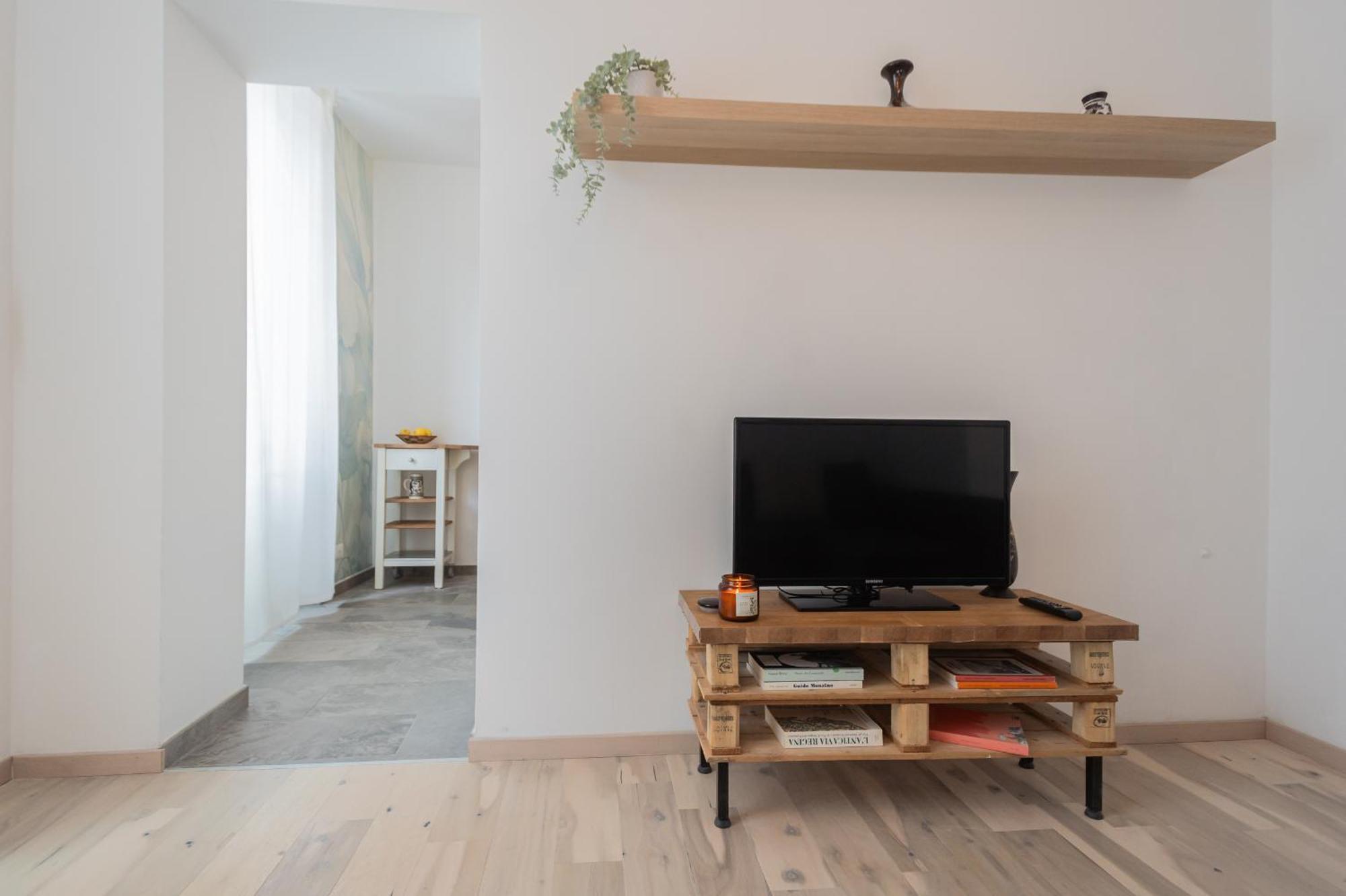 Old Court Hideaway By Rent All Côme Esterno foto