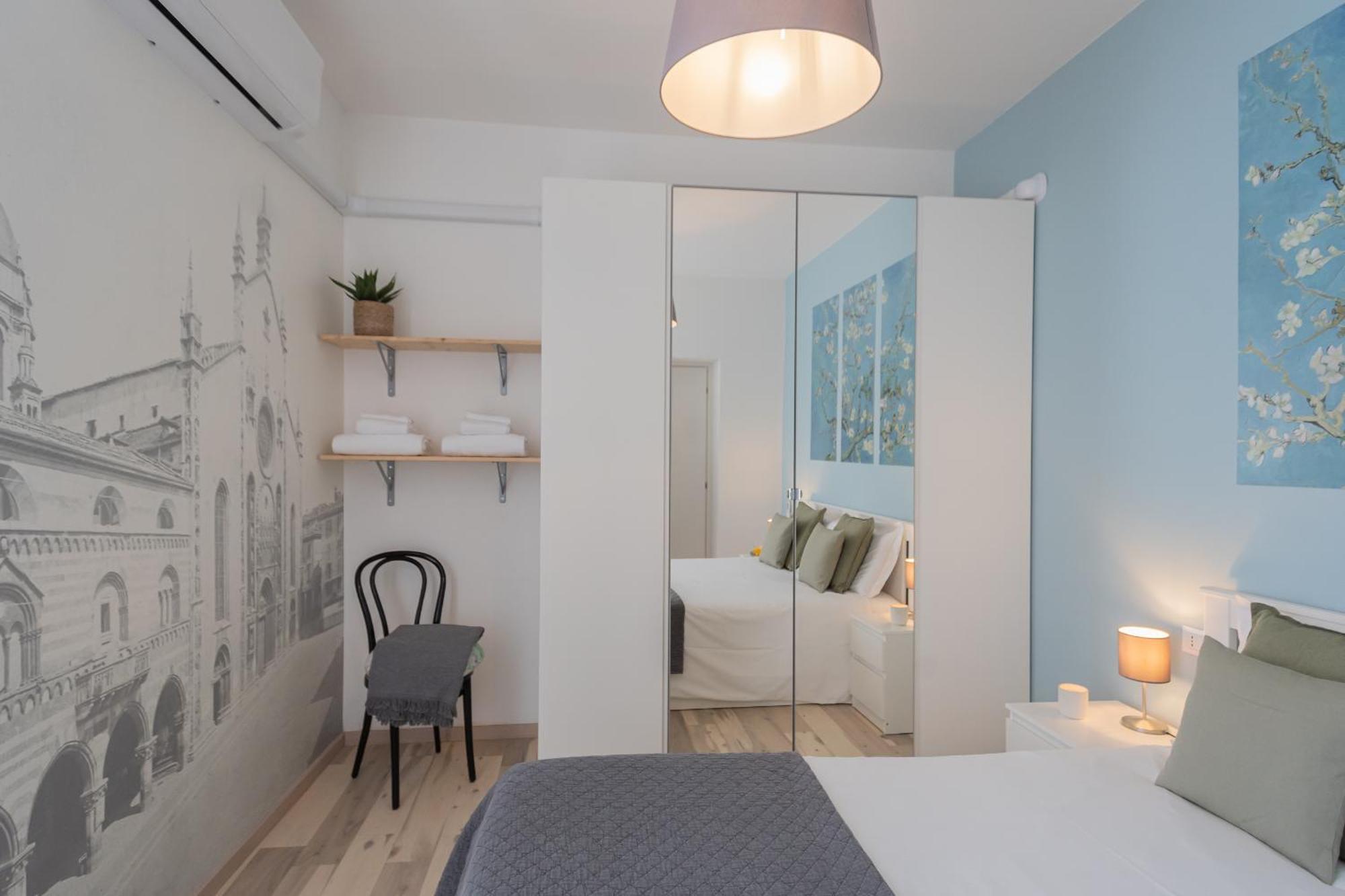Old Court Hideaway By Rent All Côme Esterno foto